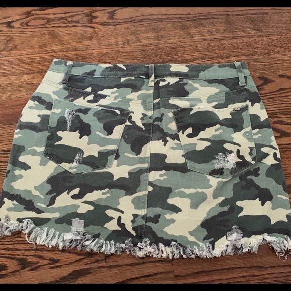 Camo, distressed jean skirt! - Picture 2 of 4